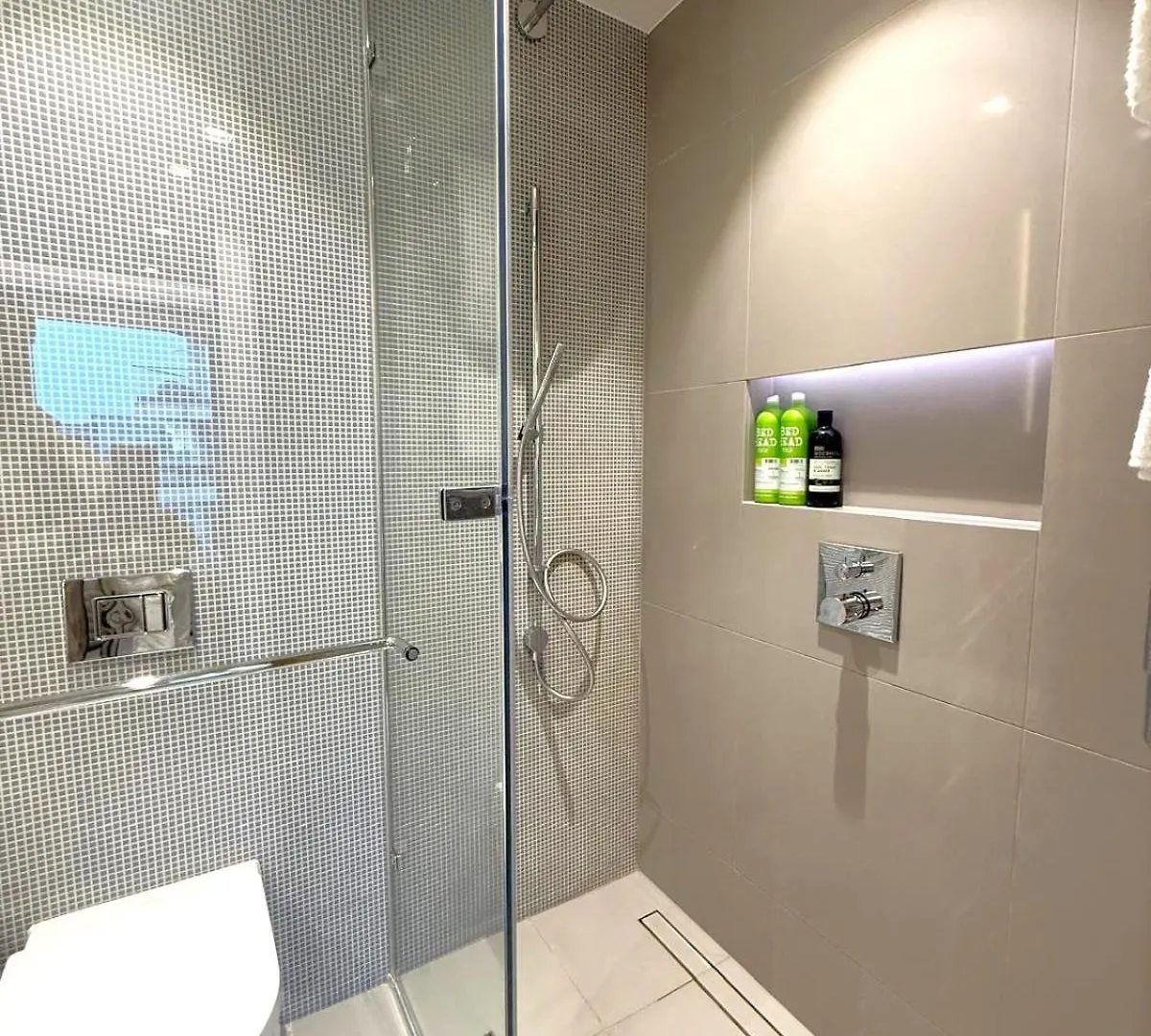Tower Bridge Amazing View Luxury 3 Beds Residence London